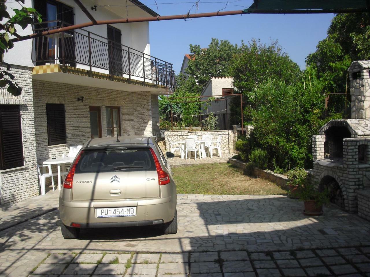 Burmy 3* Pula